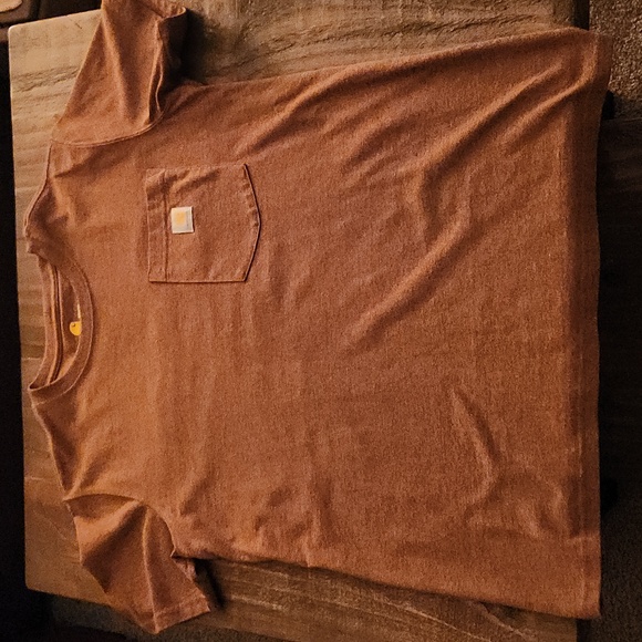Carhartt Oiled Walnut Heather Full Zip Hoodie and Tee - Picture 7 of 11